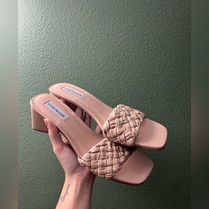 STEVE MADDEN SHOES SIZE 8.5 NEVER WORN